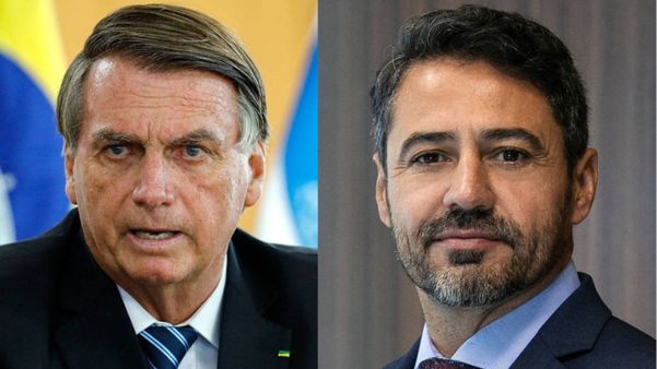 O ex-presidente Jair Bolsonaro e o ex-secretário da Receita Federal Julio Cesar Vieira Gomes