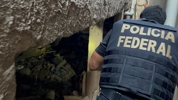 Polícia Federal encontra desenho de Pablo Escobar em ação contra tráfico no Espírito Santo por Polícia Federal