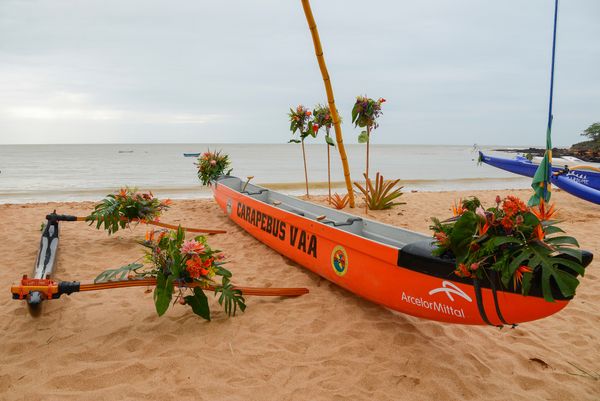 Com patrocínio da ArcelorMittal, o projeto VA'A Carapebus oferece aulas gratuitas para comunidade da Serra