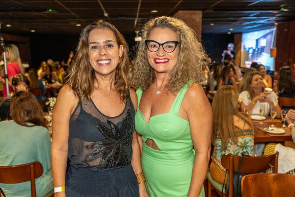 Flávia e Letícia Abaurre