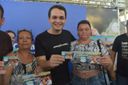 Famílias carentes de vitória recebem cartão para pagar necessidades básica, em Vitória(Ricardo Medeiros)