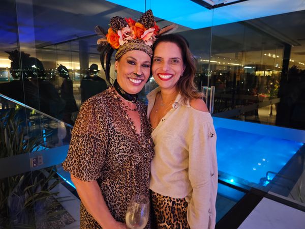 Edilene Chieppe e Bruna Medeiros