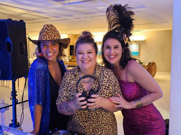 Mariana Perini, Larissa Tantan e Renata Rasseli