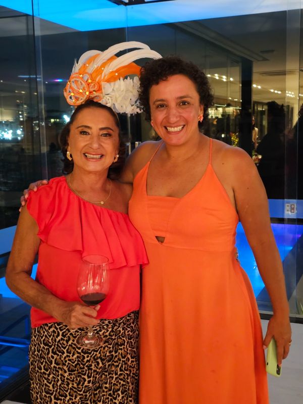 Nazaré e Erica Neves, mãe e filha