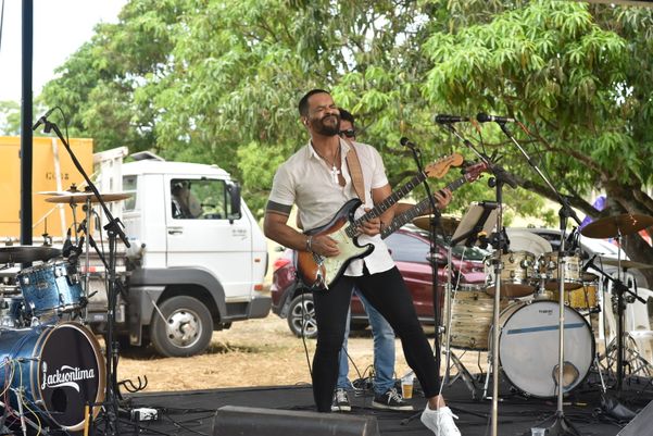 Jackson Lima e banda