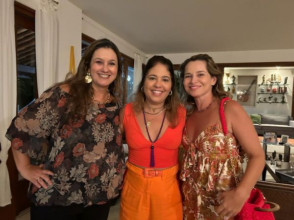 Sabrina Fajardo, Roberta Furtado e Mariana Lisboa