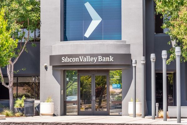 Silicon Valley Bank (SVB), considerado o banco das startups e das empresas de tecnologia, foi fechado e tomado por reguladores federais 