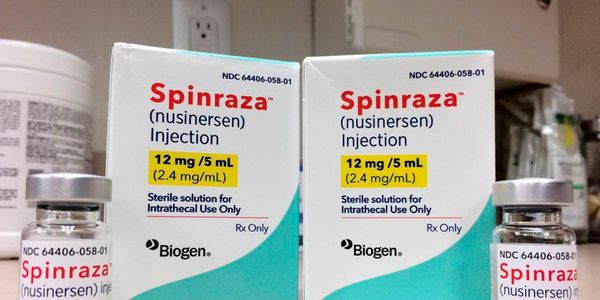 Caixa de Spinraza, usada no tratamento de AME (atrofia muscular espinhal) 
