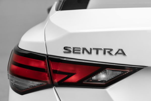 Novo Nissan Sentra - Detalhes no design por Nisan/Divulgação
