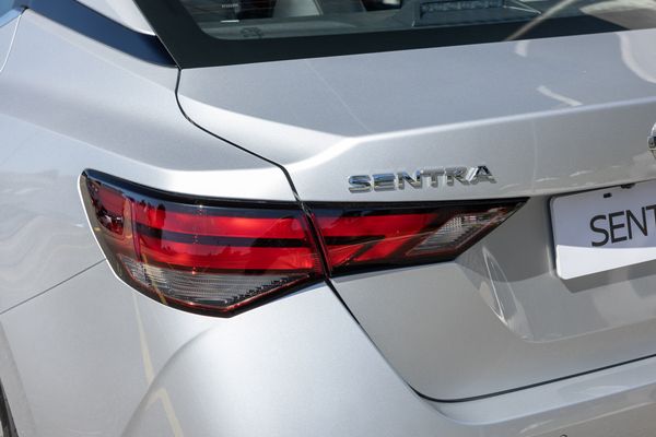 Novo Nissan Sentra - Detalhes no design por Nisan/Divulgação
