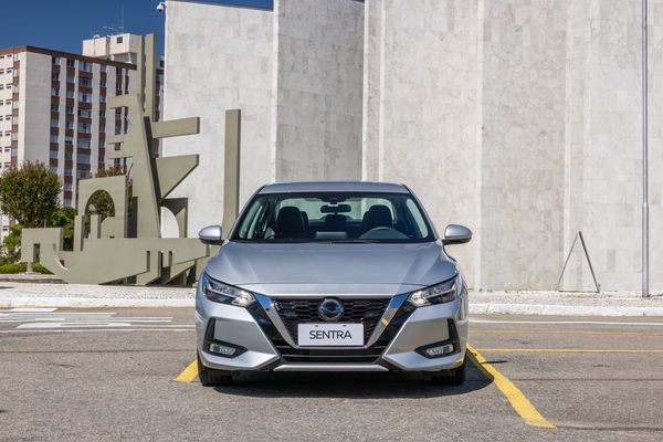 Novo Nissan Sentra - Design externo por Nisan/Divulgação