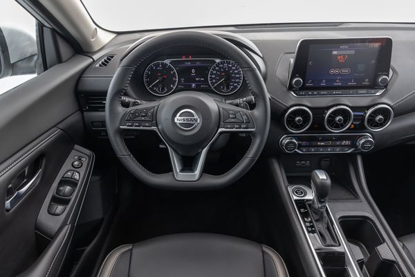 Novo Nissan Sentra por Nisan/Divulgação