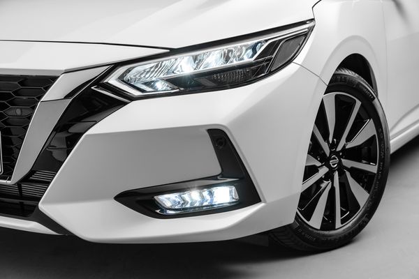 Novo Nissan Sentra - Detalhes no design por Nisan/Divulgação