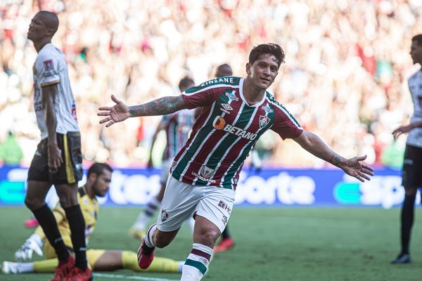 Cano marcou quatro gols contra o Voltaço