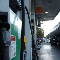 A queda da cotação do petróleo tem alimentado a pressão dentro do governo por uma redução no diesel, especialmente depois de a elevação do valor ter encarecido os fretes