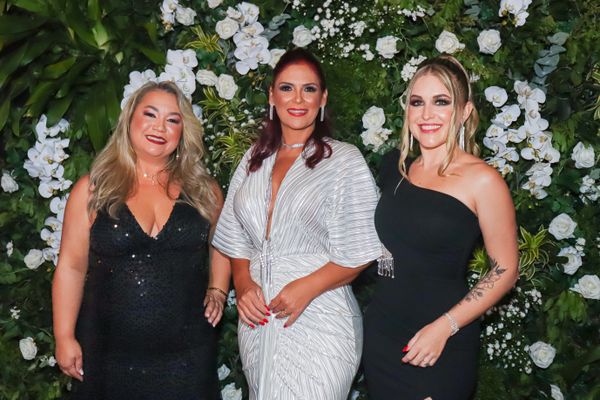 Cristiane Bona, Fernanda Mathias e Bruna Kirmse a