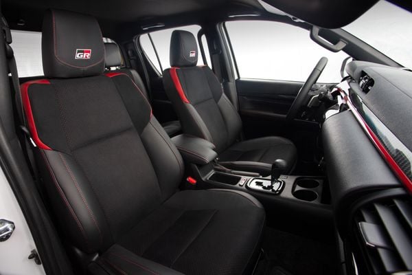 Hilux GR-Sport 4ª geração