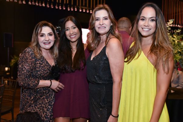 Karina Mazzini Thais  e Gabriela Gama