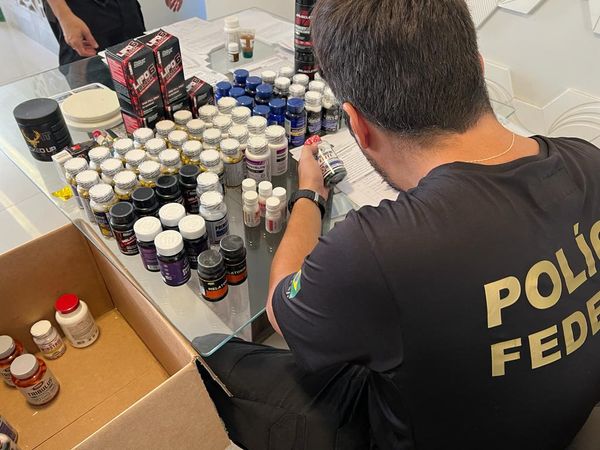 PF faz operação contra venda ilegal de anabolizantes no ES