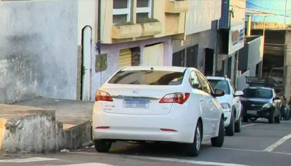 Um dos carros apreendidos durante a operação da Polícia Civil