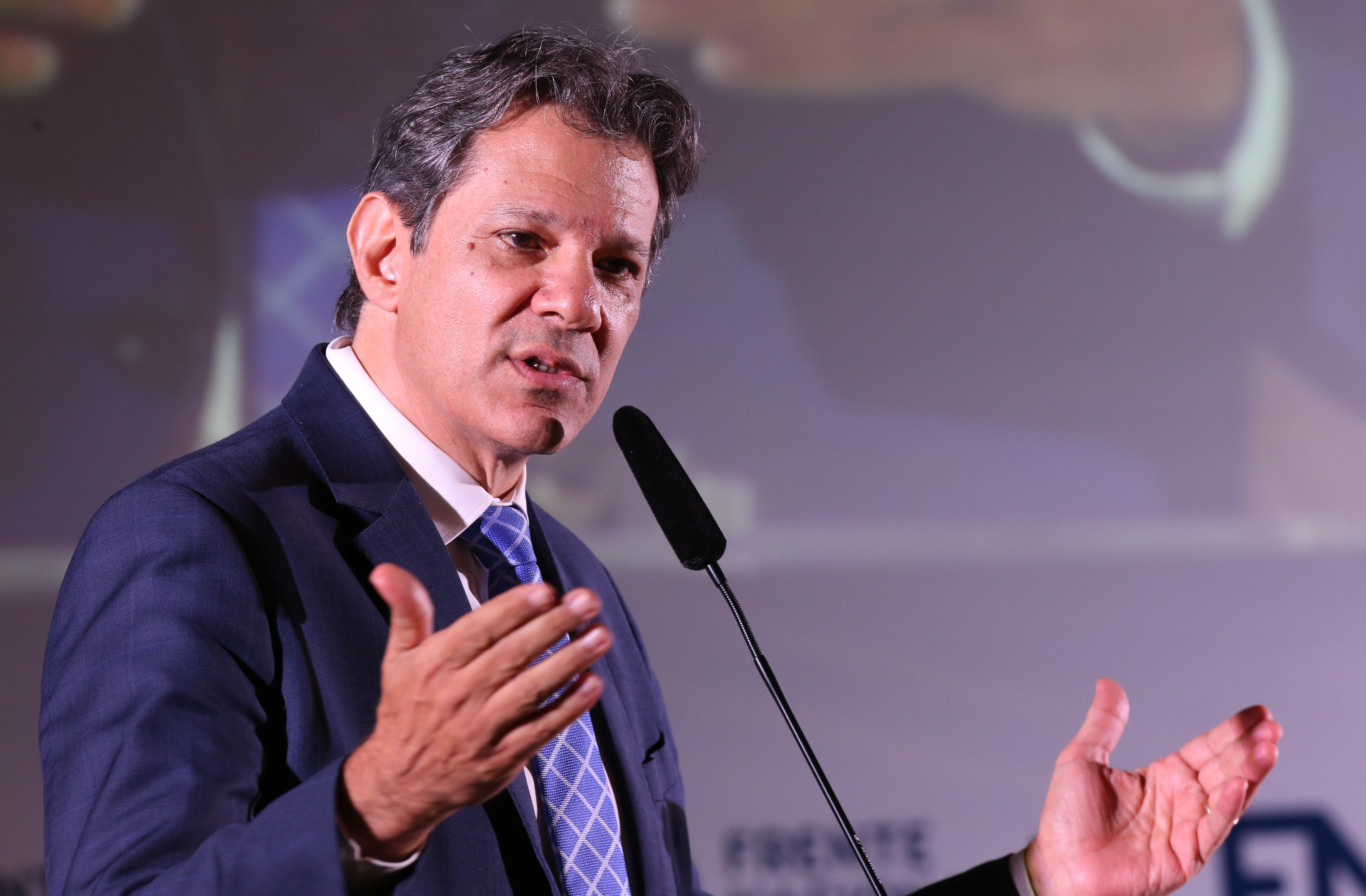 Fernando Haddad classifica texto da reforma tributária como nota 7 ou 7,5