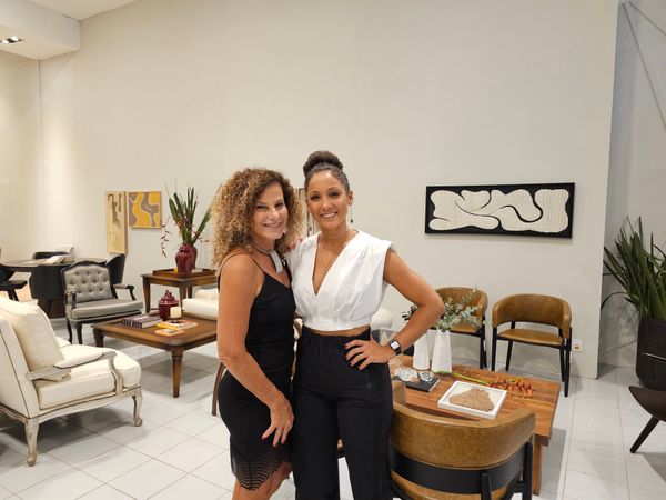 Monica Zorzanelli e  Ester Guedes