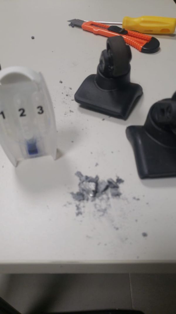 Receita Federal encontra cocaína negra em mala no Aeroporto de Vitória por Divulgação | Receita Federal