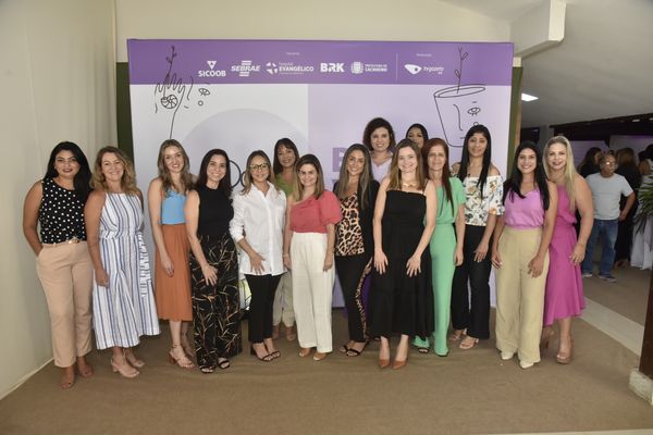 Diversas mulheres participaram do evento Todas Elas, em Cachoeiro de Itapemirim por @wallacehullfotografias