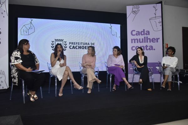 A roda de conversa contou com a participação de algumas mulheres capixabas influentes por @wallacehullfotografias