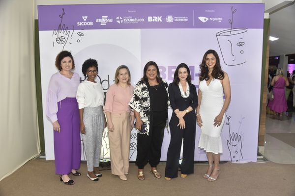 Evento inspira mulheres com o exemplo e histórias de outras mulheres por @wallacehullfotografias