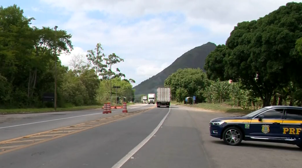 Menino de 2 anos foi encontrado com faca na mão na BR 101
