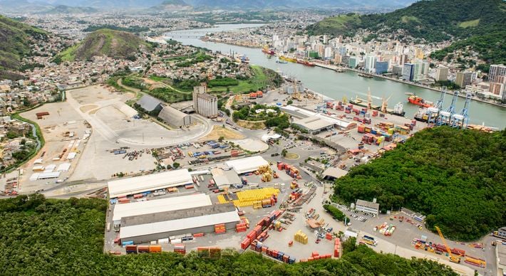 Empresa prevê investimentos na malha ferroviária visando o aumento da demanda de escoamento de cargas nos portos capixabas
