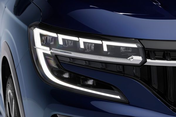 Detalhes externos do novo Renault Espace 2024 por Renault/Divulgação