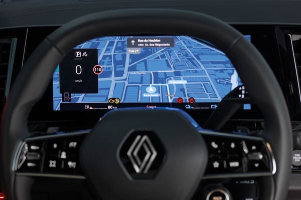 Detalhes internos do novo Renault Espace 2024 por Renault/Divulgação