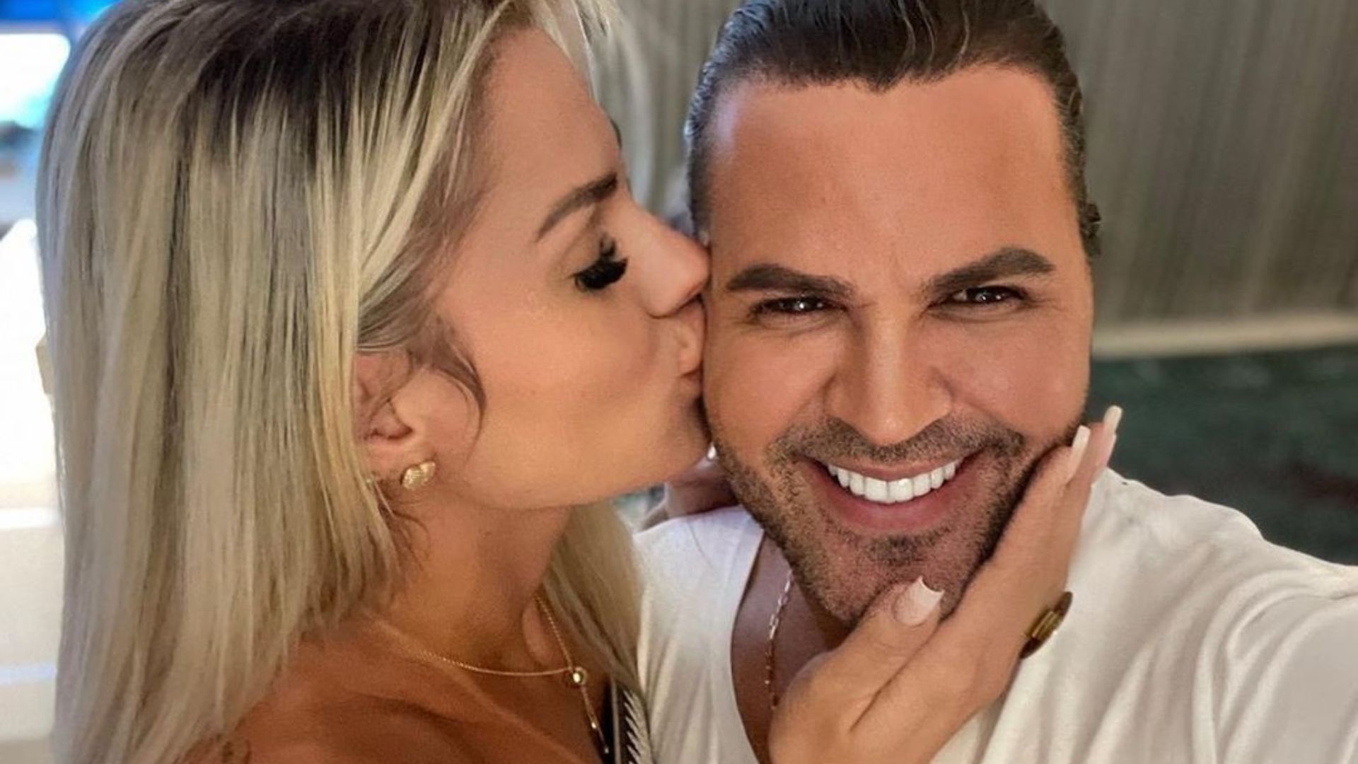 HZ, Capixaba revela que está casada com Eduardo Costa: 'Amo e sou fã”