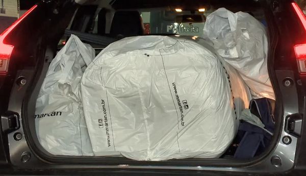 Guarda Municipal recupera parte dos produtos comprados pela dupla