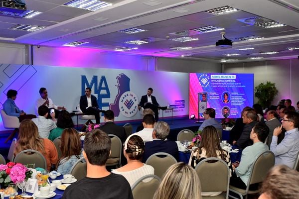Painel sobre inteligência artificial  por Fernando Madeira