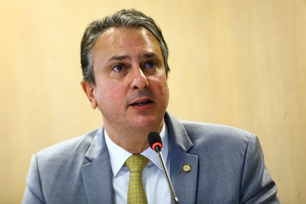 O ministro da Educação, Camilo Santana