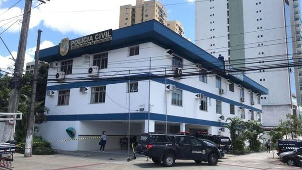 Homem de 38 anos e mulher de 31 anos foram presos pela Polícia Civil porque menina de 1 ano e 6 meses, filha da mulher, apresentava sinais de violência