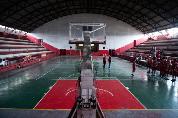 Cleveland Cavaliers vai reformar duas quadras do Saldanha da Gama