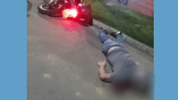 Policial penal teve a arma roubada após sofrer um acidente de moto