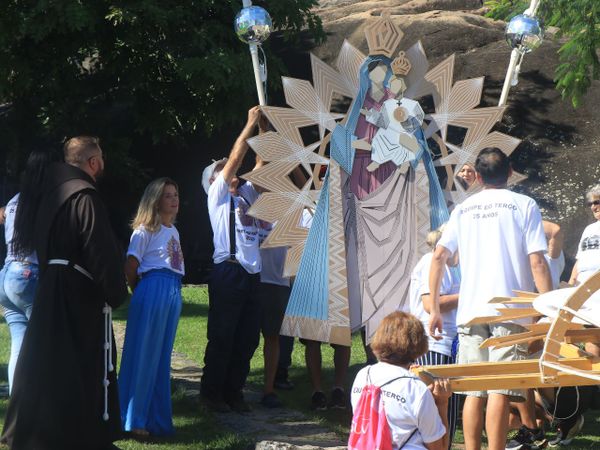Terço Gigante é erguido no Convento da Penha por Divulgação / Fernando Ribeiro