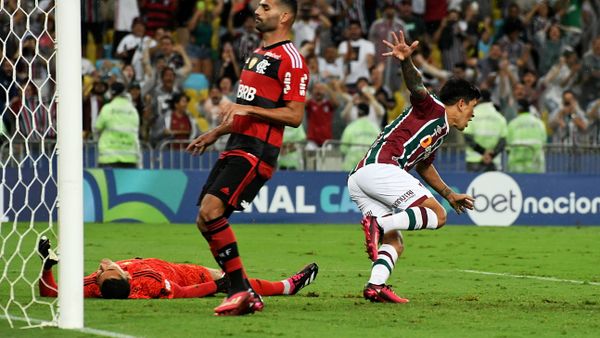 Cano marcou dois gols e foi importante para a conquista do título do Fluminense