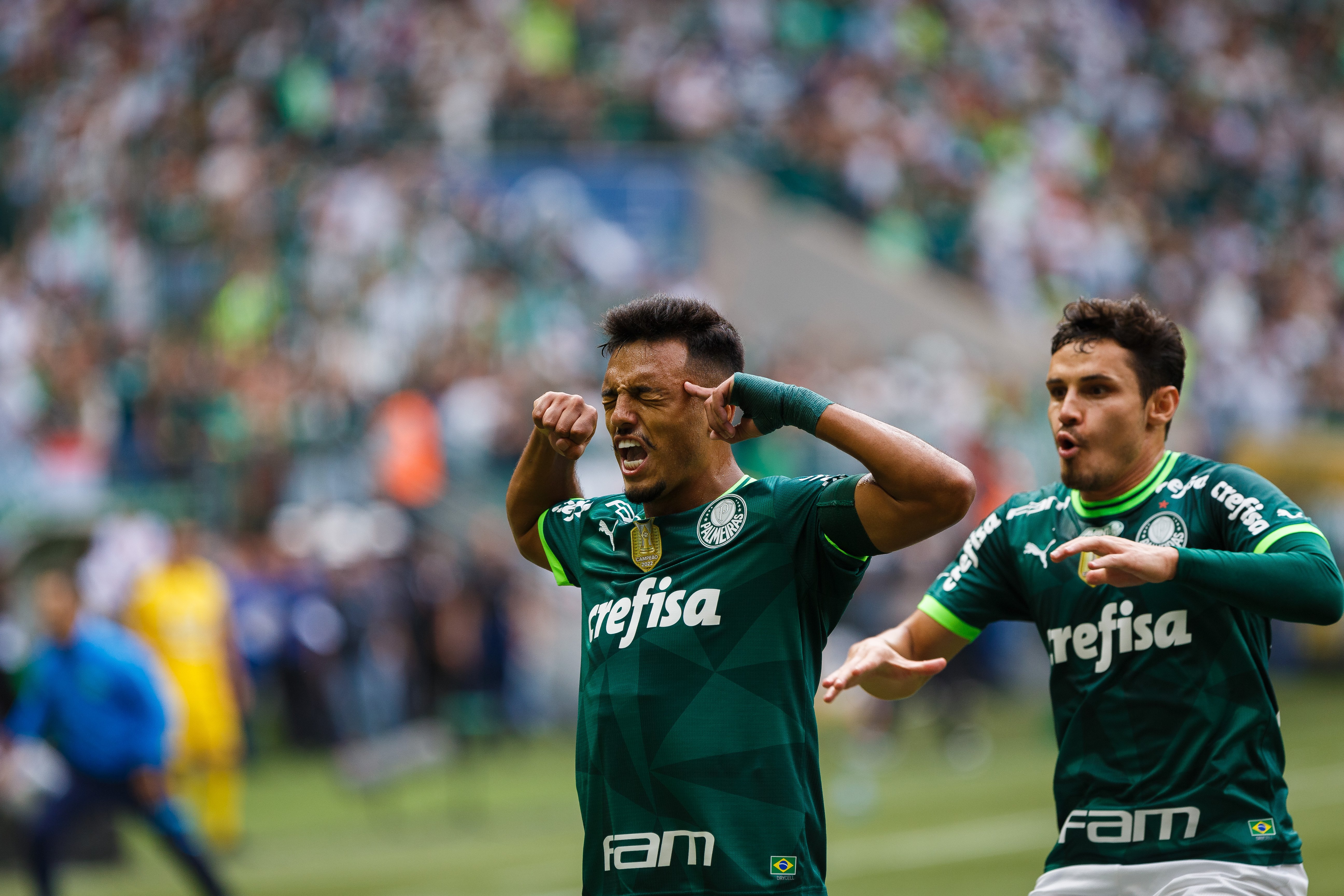 Palmeiras vence Palmeiras com gol decisivo de Abel Ferreira em