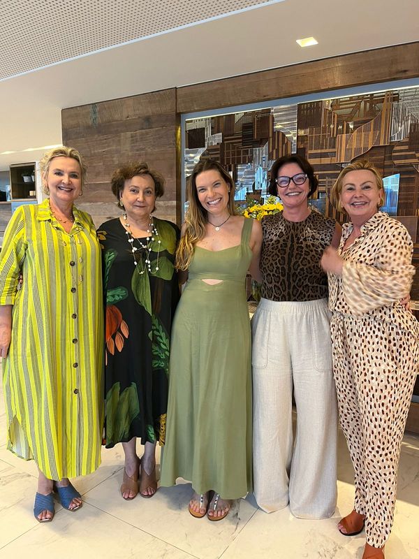 Zanza Dalcolmo, Margareth Dalcolmo, Lívia Dorsch, Eulália Chieppe e Beth Dalcolmo