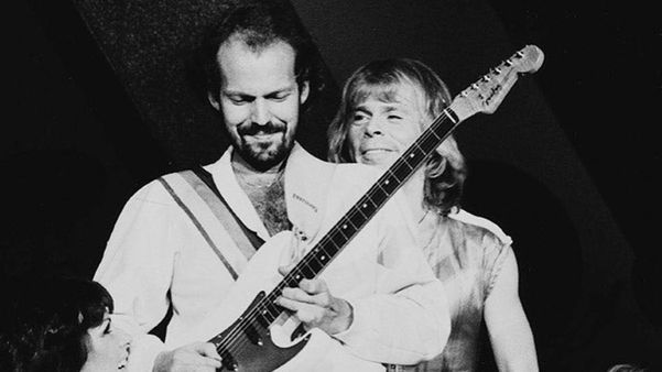 Aos 70 anos, morre Lasse Wellander, guitarrista do ABBA