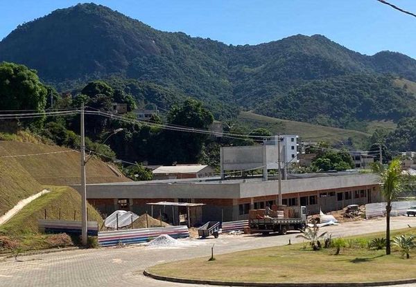 Nova escola, no bairro Santa Terezinha