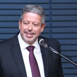Informação é do relator do projeto, o deputado Arthur Lira (PP-AL). Segundo ele, a extensão do prazo depende da retomada do rito de votação no plenário da Câmara após a ocupação da Mesa Diretora por parlamentares bolsonaristas