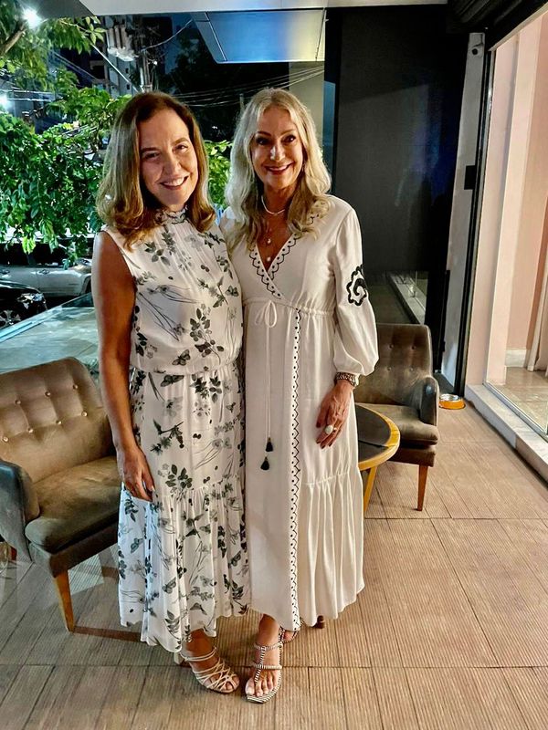 Fernanda Serrão Coser e Renata Gouvea