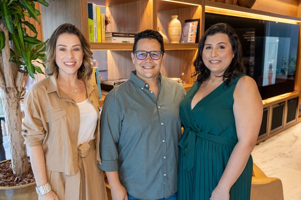 Gabi Iamonde, Rodrigo Martinelli e Pamela Silva